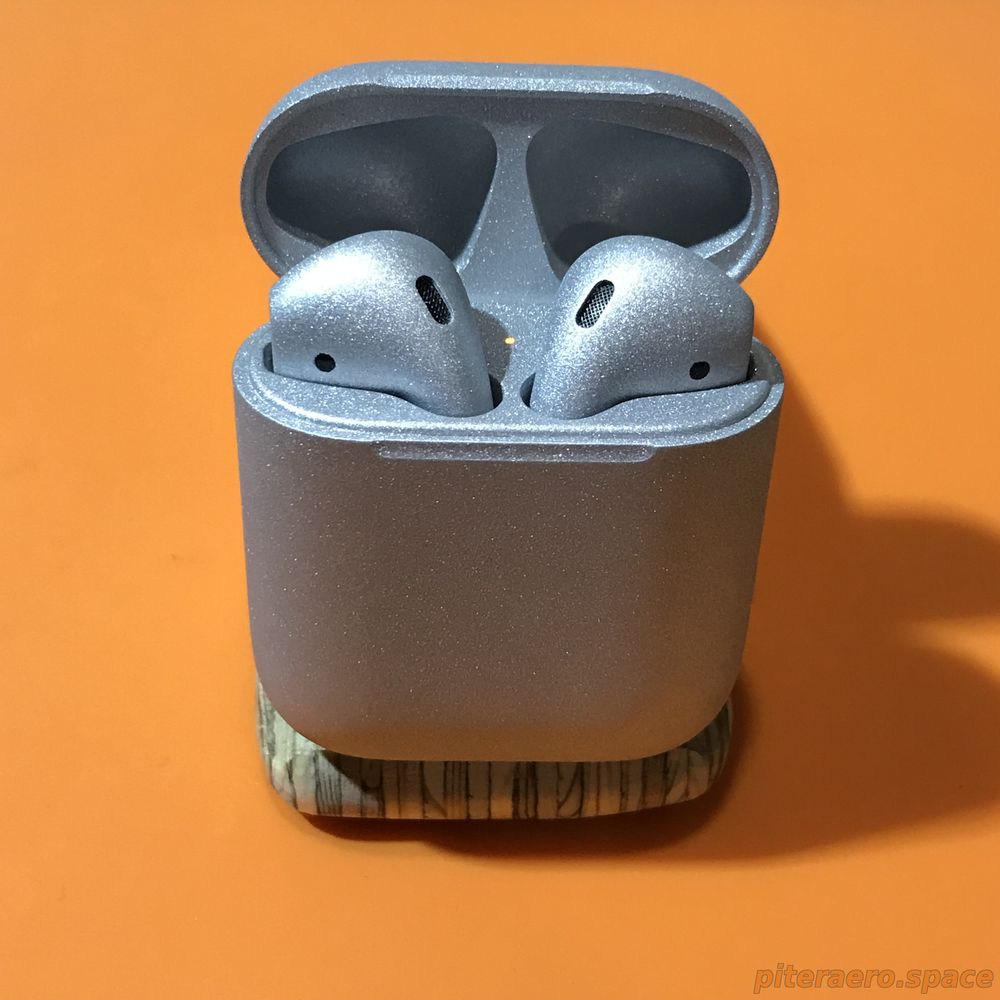 AirPods