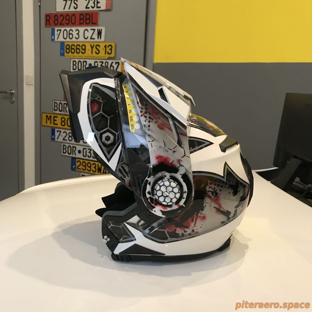 Шлем Aventuro
